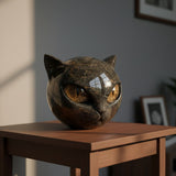 Wächterkatze aus schwarzem Stein