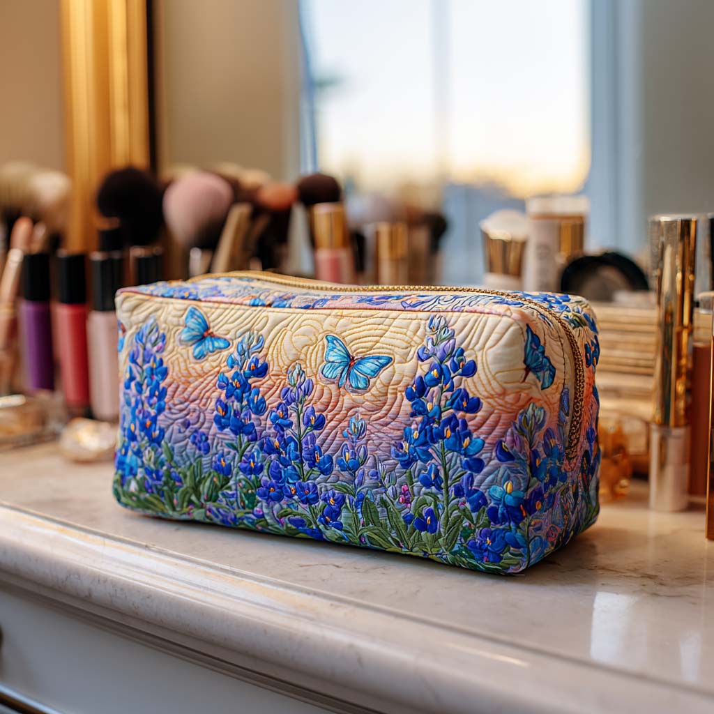 Mila - Gewattete Kulturtasche Blauer Quiltprint