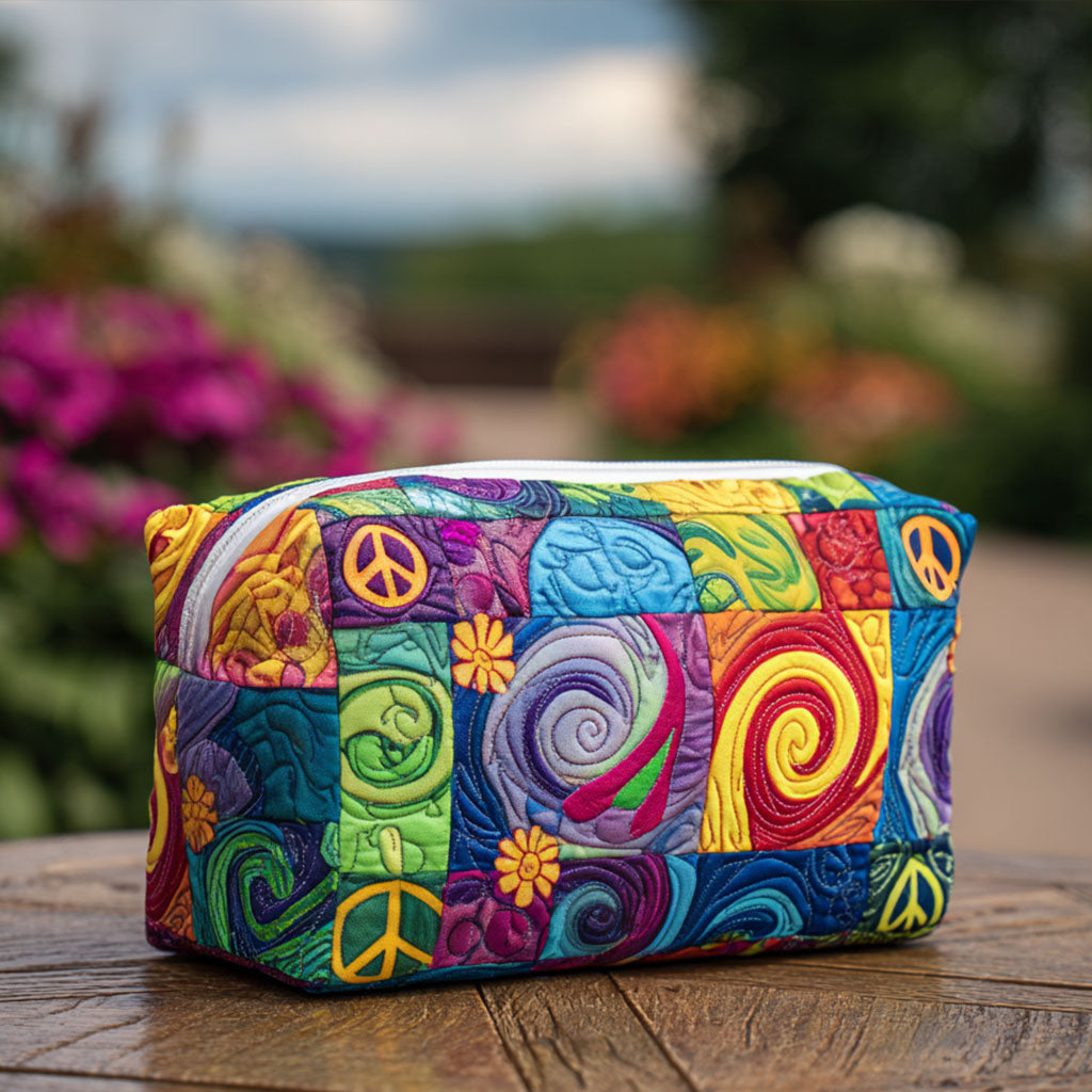 Hanne - Gewattete Kulturtasche Quilt und Friedenssymbol