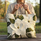 Handgefertigte gesteppte Tasche - Elegante weisse Lilien